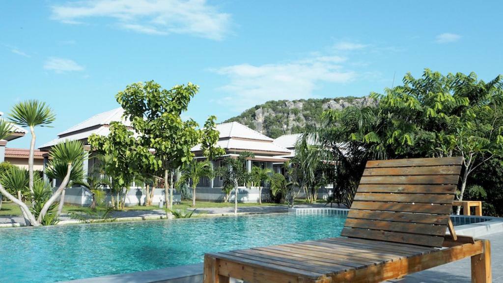 Kp Mountain Beach Pran Buri Ngoại thất bức ảnh