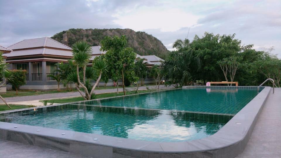 Kp Mountain Beach Pran Buri Ngoại thất bức ảnh